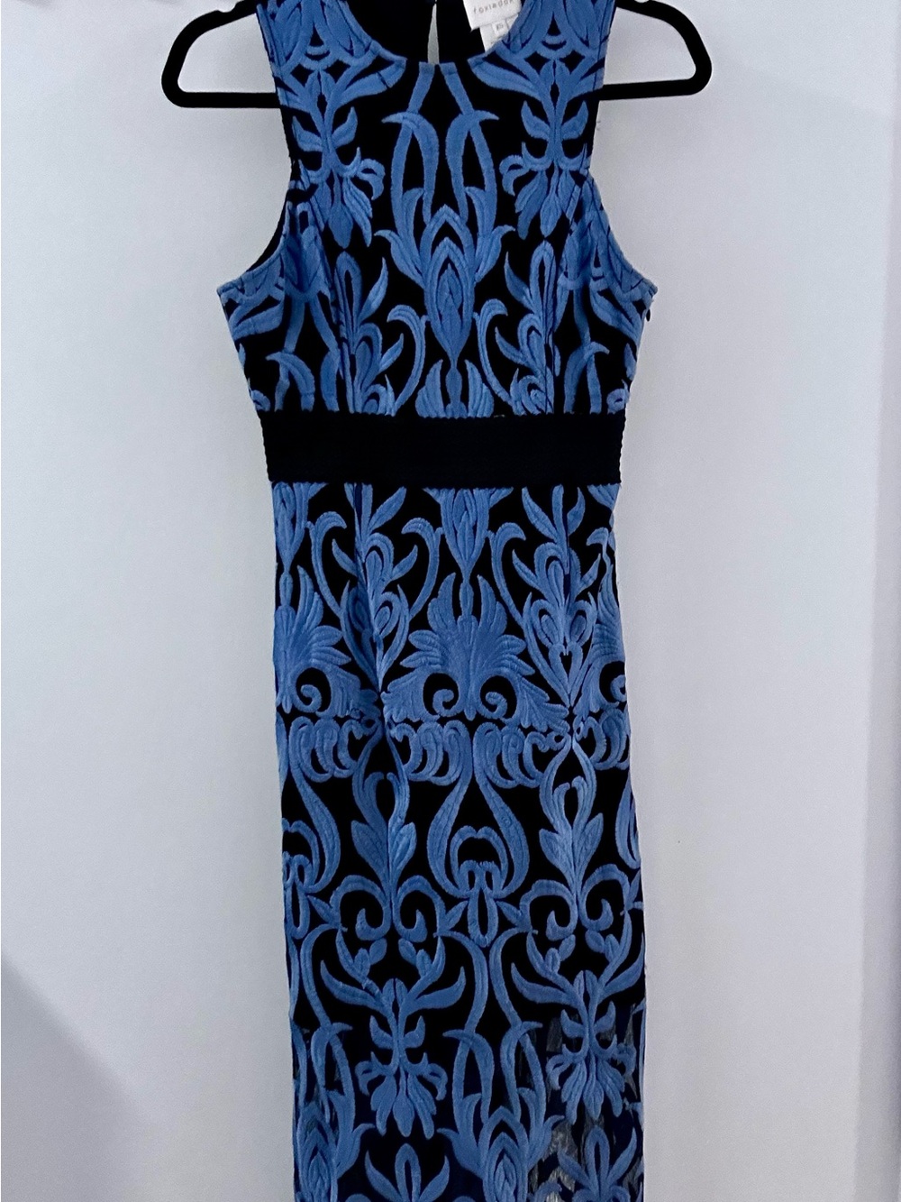 foxiedox Blue and Black Sleeveless Floral Jacquard Maxi Dress